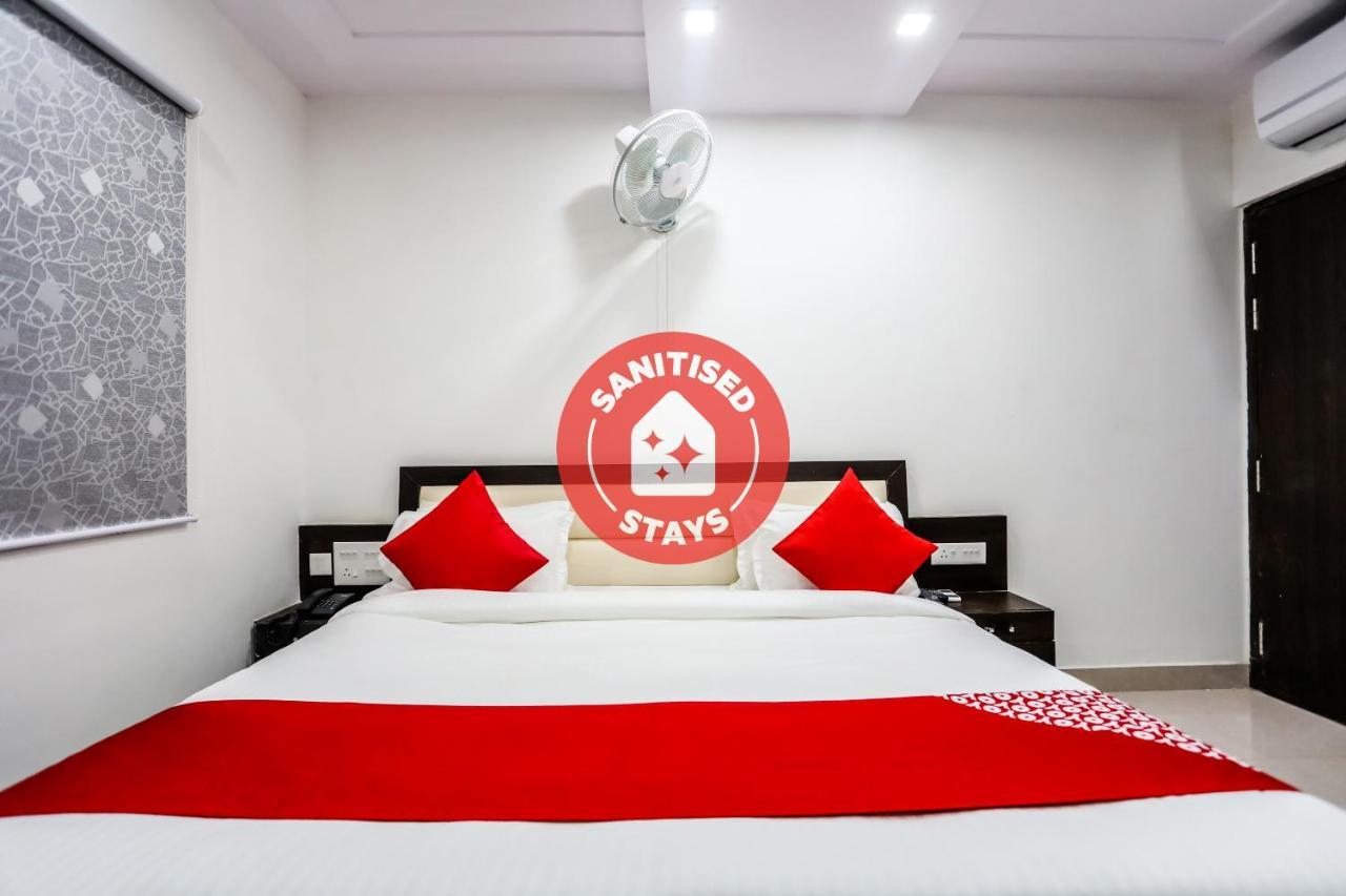 Oyo Hotel New Geetanjali Near Gautam Buddha Park Λάκναου Εξωτερικό φωτογραφία