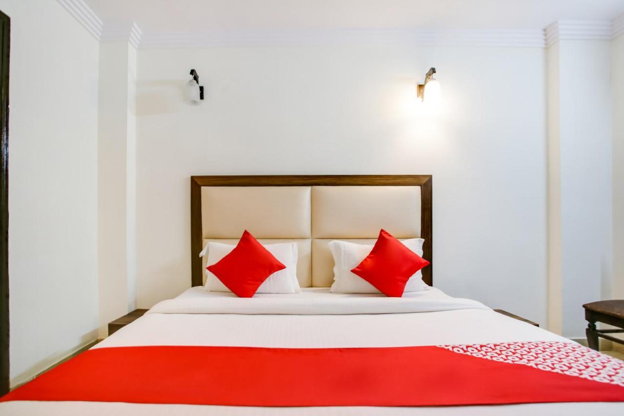 Oyo Hotel New Geetanjali Near Gautam Buddha Park Λάκναου Εξωτερικό φωτογραφία