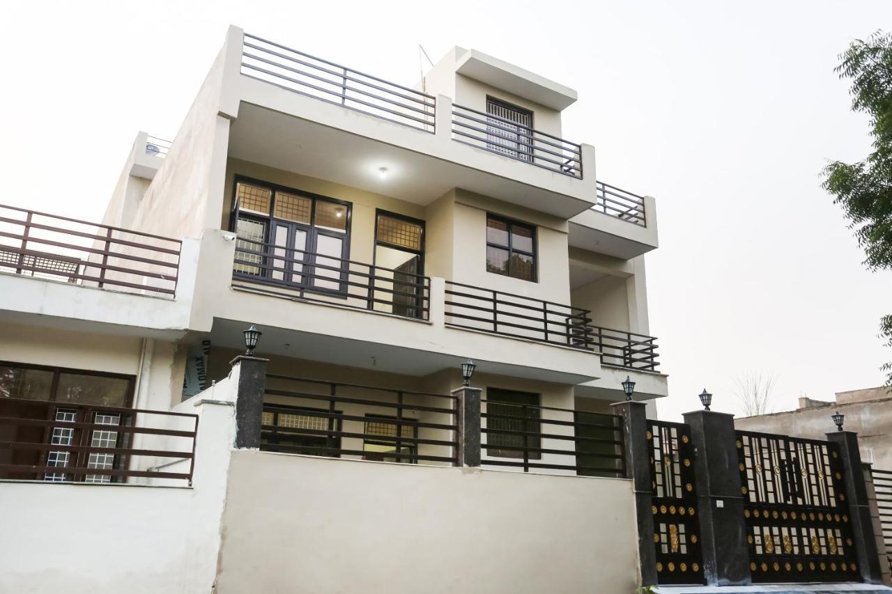 Oyo Hotel New Geetanjali Near Gautam Buddha Park Λάκναου Εξωτερικό φωτογραφία