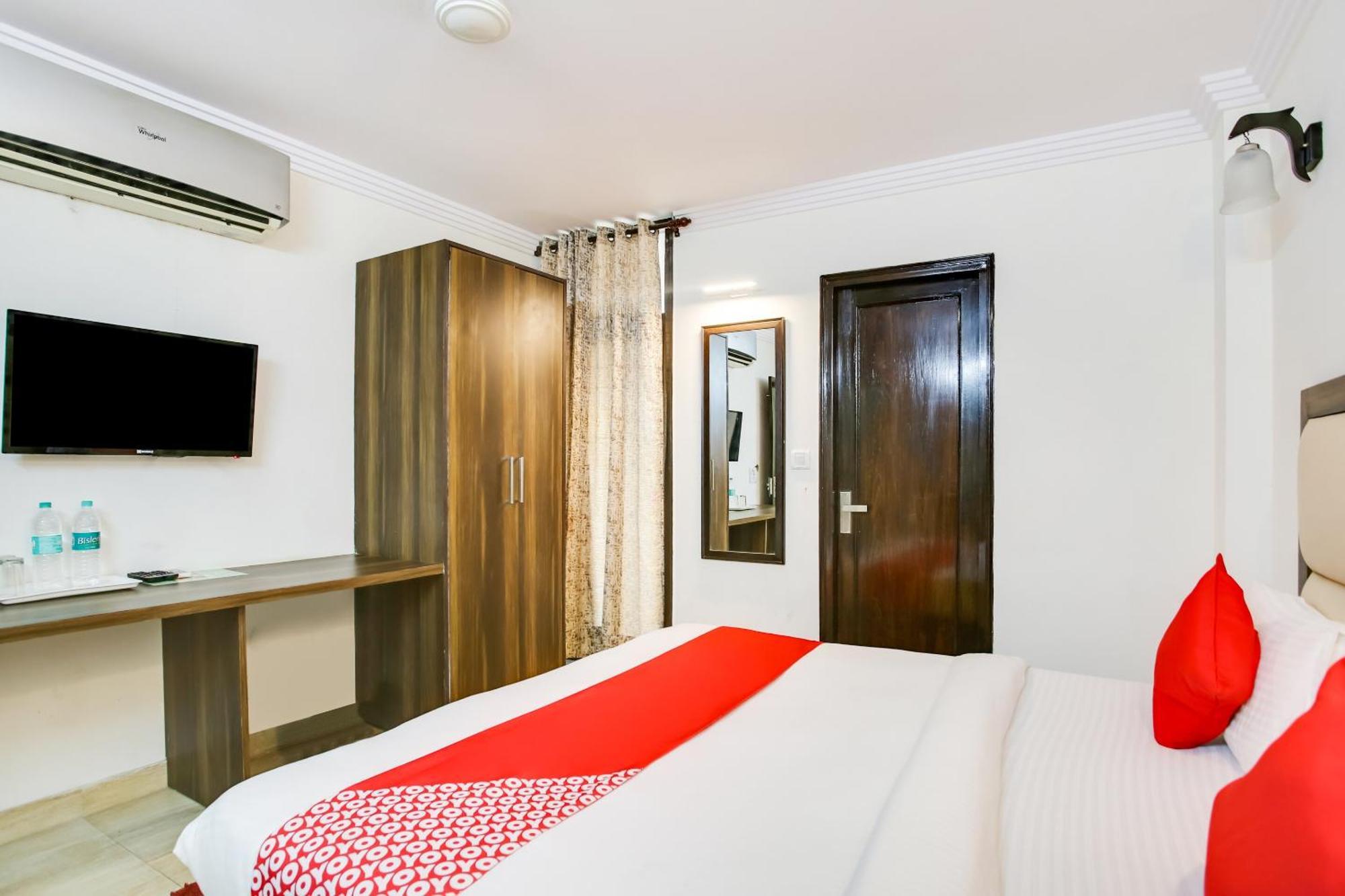 Oyo Hotel New Geetanjali Near Gautam Buddha Park Λάκναου Εξωτερικό φωτογραφία