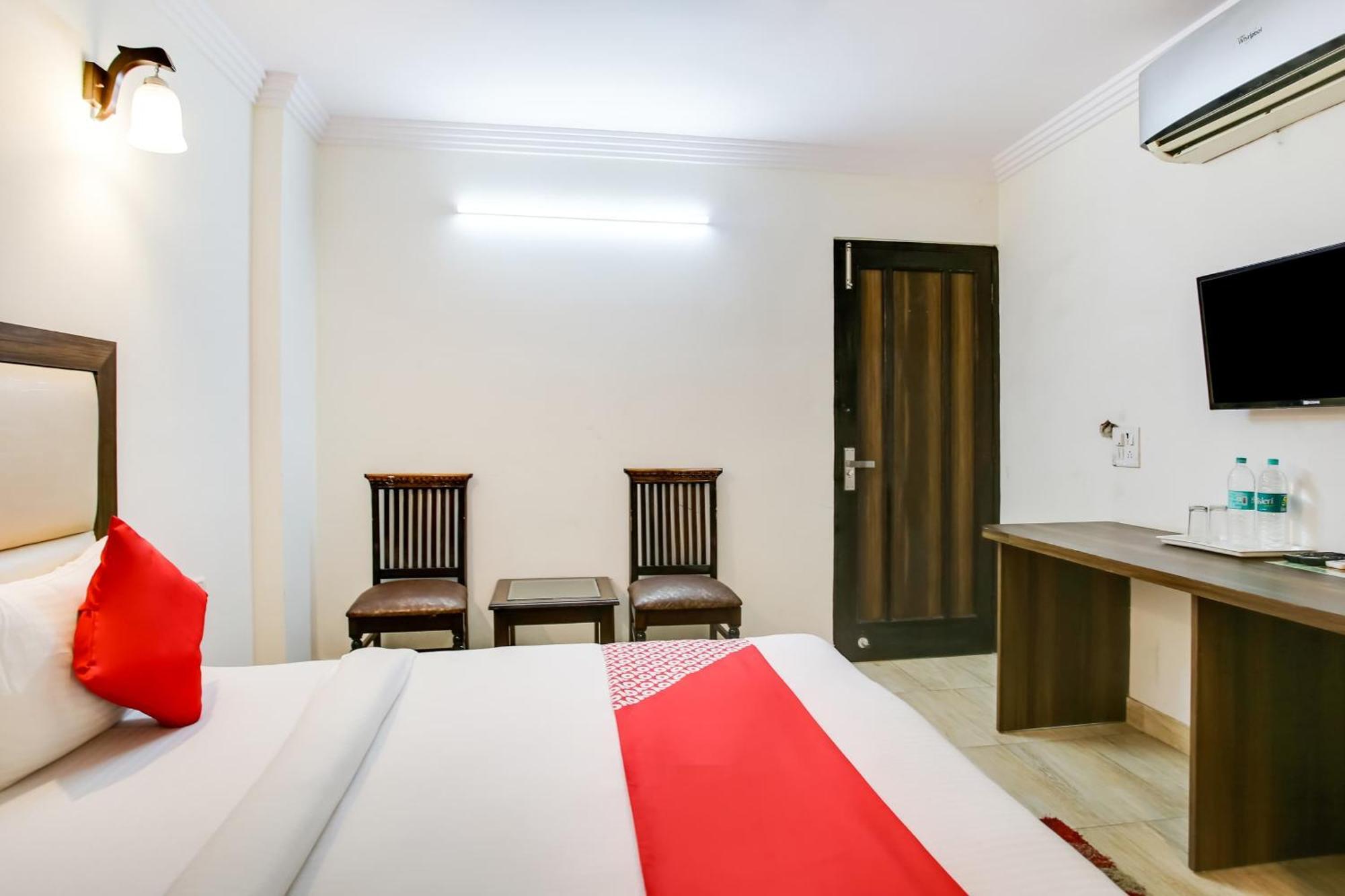 Oyo Hotel New Geetanjali Near Gautam Buddha Park Λάκναου Εξωτερικό φωτογραφία