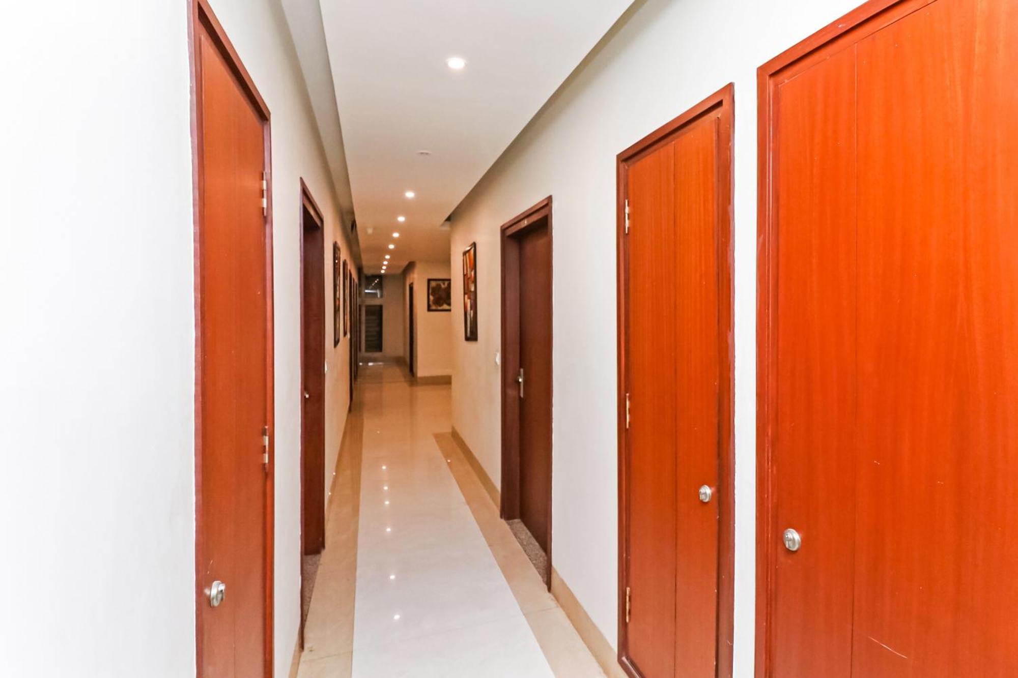 Oyo Hotel New Geetanjali Near Gautam Buddha Park Λάκναου Εξωτερικό φωτογραφία