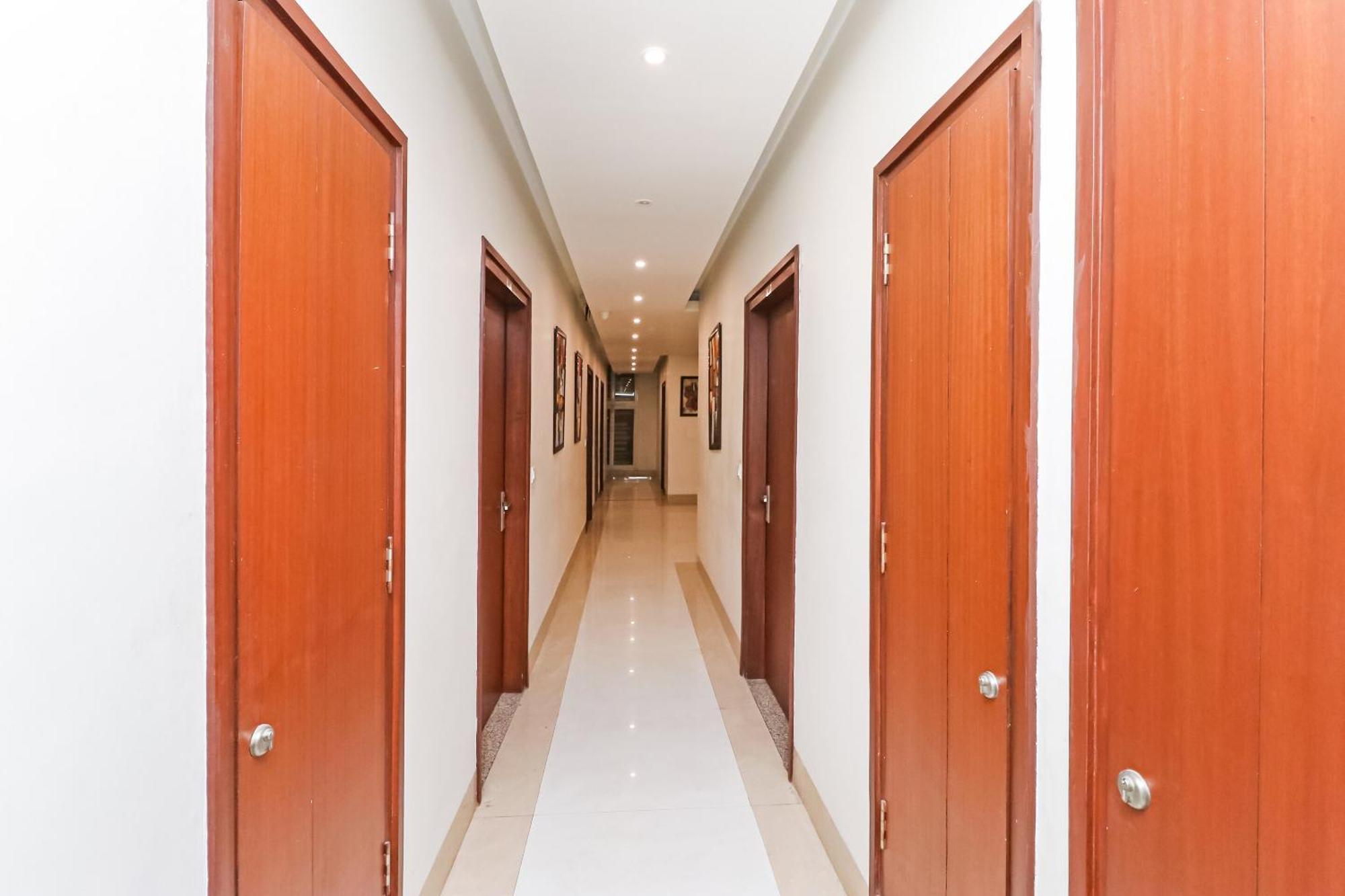 Oyo Hotel New Geetanjali Near Gautam Buddha Park Λάκναου Εξωτερικό φωτογραφία